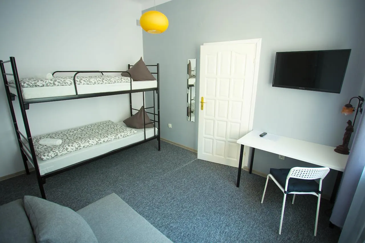 Moonriver Inn Varsó Homestay szállás