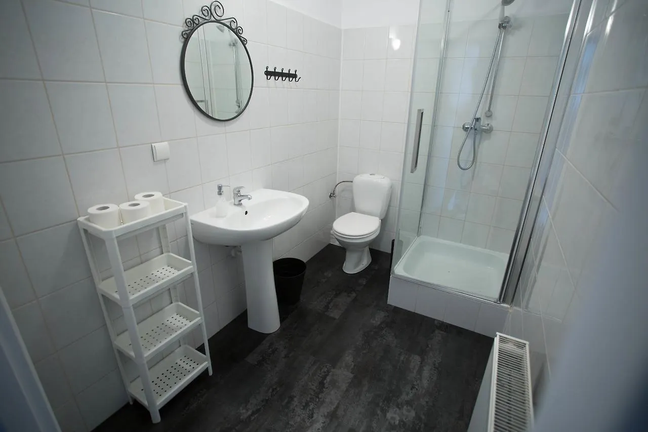 Moonriver Inn Varsó 0*,