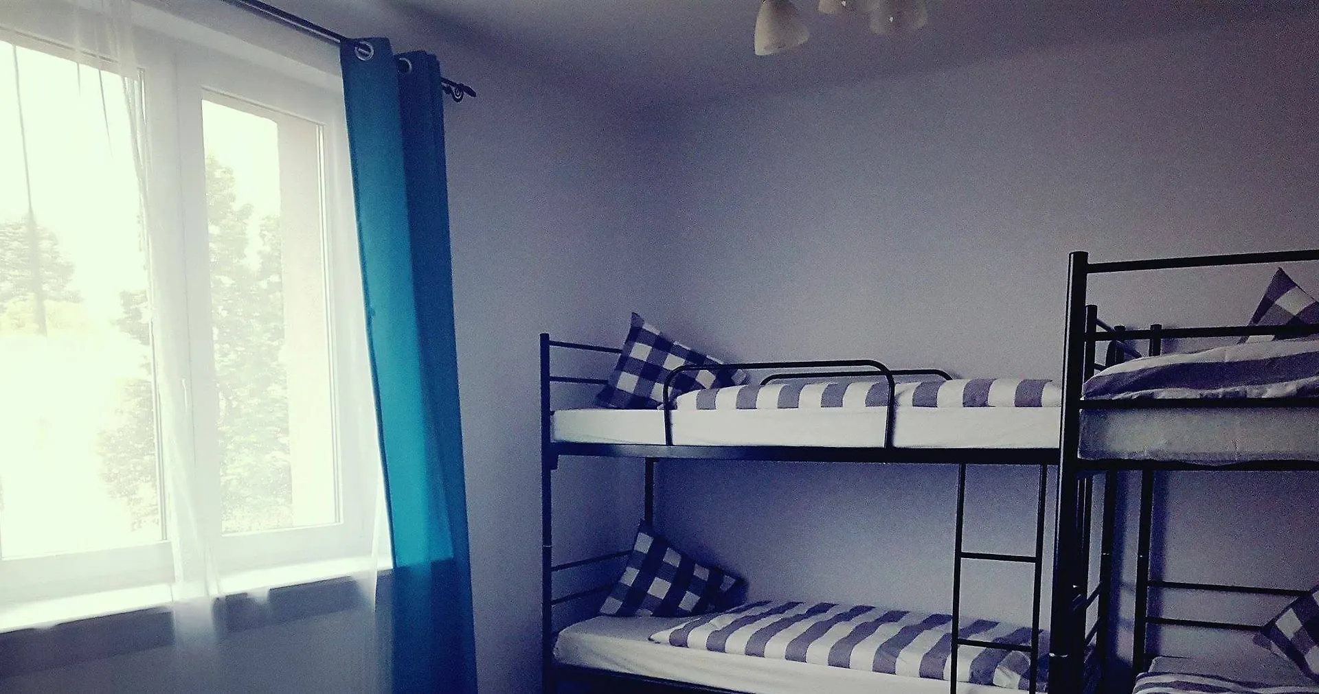 Moonriver Inn Varsó 0*,  Lengyelország